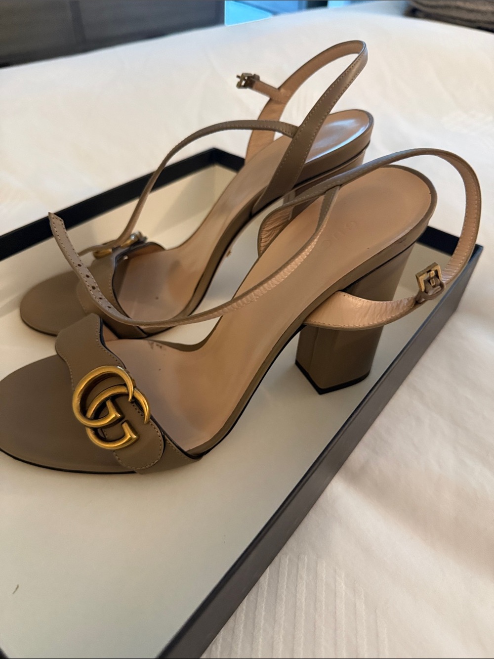 Gucci Taupe Leather Block Heel Slingback Sandals with Gold GG - Picture 3 of 6